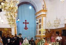 Archbishop Dr. Thomas Mor Koorilos Leads Final Prayers for His Beatitude Dr. Mar Aprem Metropolitan